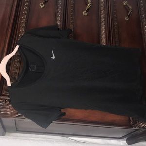 nike black top